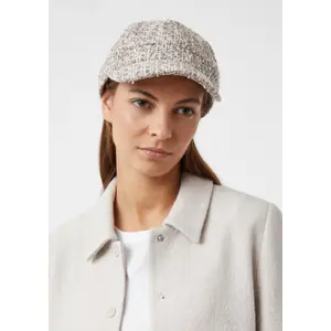 Woman hat COMMA image-6