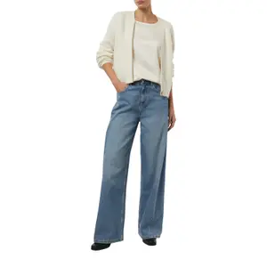 Women's Satin Blouse with 3/4 Sleeves and Delicate Pleats COMMA image-6