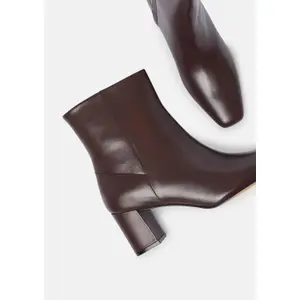 Smooth Cowhide Leather Ankle Boots Women COMMA image-6