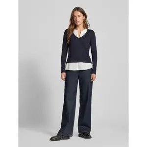 High Collar and V Neck Women's Top COMMA image-2