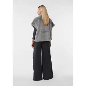 Women's Oversized Faux Fur Gilet COMMA image-4