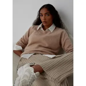 Classic Knit Crew Neck Sweater for Women COMMA image-2