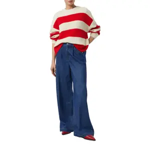 Women's Pleated Washed Five Pocket Wide Leg Jeans COMMA image-6