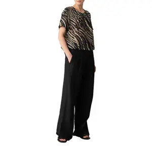 Women's Abstract Print Pleated Blouse COMMA image-4