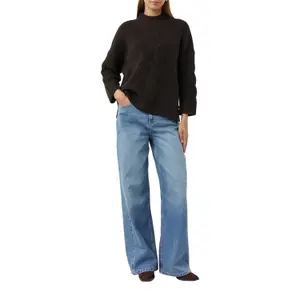 Sophisticated Round Neck Jumper in Mixed Wool Women COMMA image-5