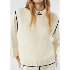 Sleeveless Colour Block Crew Neck Top Women COMMA image-3