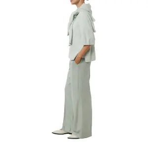 Flattering Mid-Rise Trousers for Women COMMA image-6