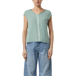Sophisticated Sleeveless Blouse for Women COMMA image-2