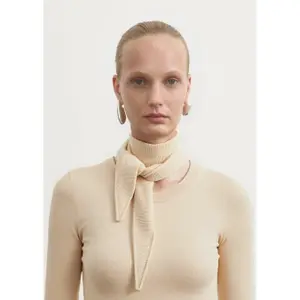 Soft Mixed Cotton Knitted Scarf for Women COMMA image-6