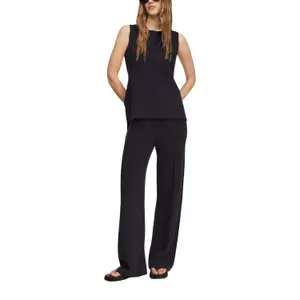 Sleeveless Fine Knit Crew Neck Top for Women COMMA image-6