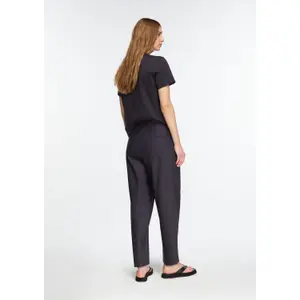 Modern Ankle Length Flattering High-Waisted Trousers for Women COMMA image-4