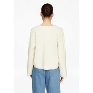 Modern Milanese V-Neck Cardigan with Signature Buttons Women COMMA image-4