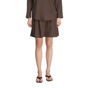 Fluid and Structured Short for Women COMMA image-2