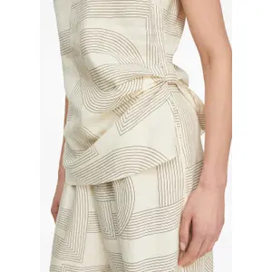 Women's Fitted Linen Blend Boat Neck Tank Top COMMA image-3