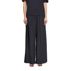 Wide and Elegant Satin Lounge Pants for Women COMMA image-2