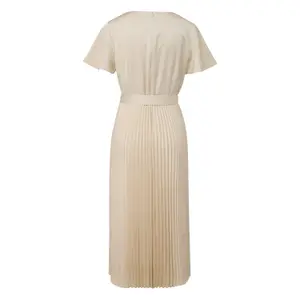 Abito in satin con scollo a V maniche a volant fascia annodata donna COMMA image-1
