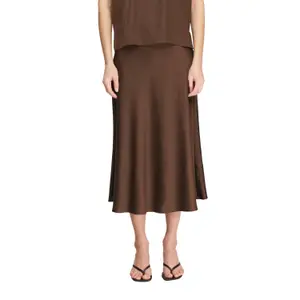 Jupe midi en satin brillant à taille haute élastique femme COMMA image-2