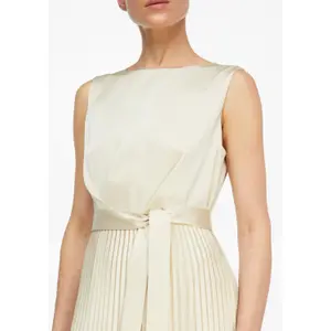 Satin Pleated Dress with Waist Tie Women COMMA image-3