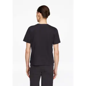 Women's Stone Flower Placement T-shirt COMMA image-4