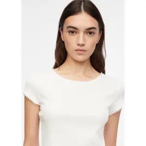 Ribbed T-shirt with Bubble Ribbed Edges Women COMMA image-3