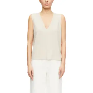 Women’s Sleeveless Shimmering Reflective Turtleneck Top COMMA image-2