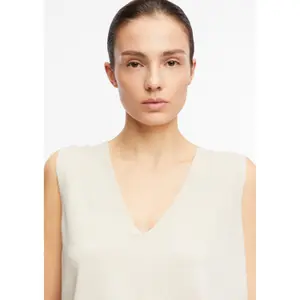 Women’s Sleeveless Shimmering Reflective Turtleneck Top COMMA image-3