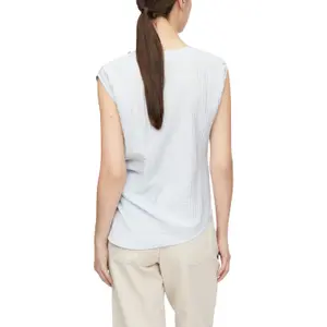 Seersucker Blouse with Rounded Hem Women’s Bateau Neck COMMA image-3