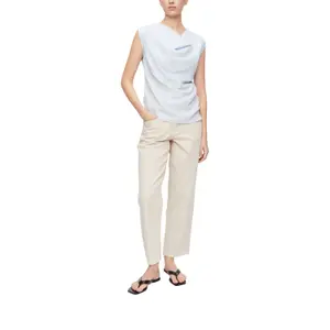 Seersucker Blouse with Rounded Hem Women’s Bateau Neck COMMA image-4