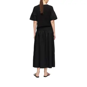 Midi Skirt in Poplin with Smocked Details and Italian Pockets Women COMMA image-5