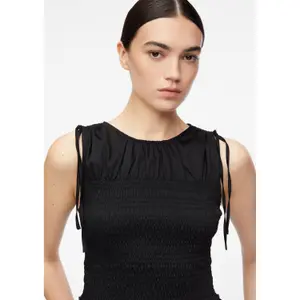 Woman's Sleeveless Ruffle Pintucked Poplin Blouse COMMA image-3