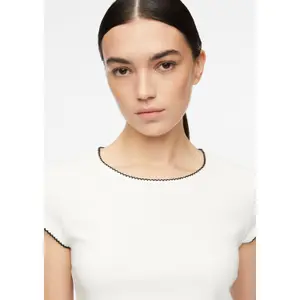 Women's Contrast Crochet Neck T-Shirt COMMA image-3