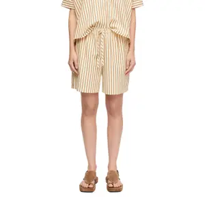 Women's Striped Seersucker Structured Bermuda Shorts COMMA image-2