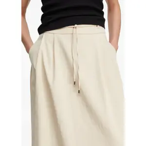 Womens Tie-Waist Flared Midi Skirt in Lyocell Blend COMMA image-3