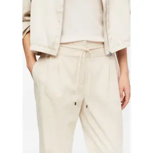 Refined 7/8 Trousers for Women COMMA image-3