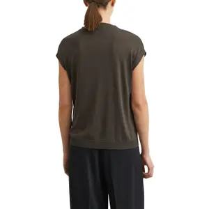Light High Neck T-Shirt Women COMMA image-5
