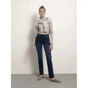 Straight Jeans for Women Conte Elegant Con-377 image-4