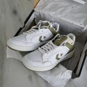 Baskets en cuir Converse Weapon image-1