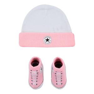mc0005-a6a-ensemble-bonnet-et-chaussons-bebe-converse-chn-ctp-pink
