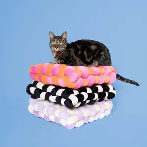 Cat cushion Coockoo Velvet Vibe image-3