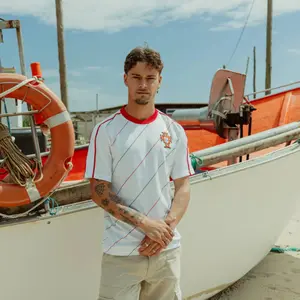 Portugal Away Kit Rétro 1984 image-1