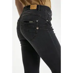 Vaqueros de mujer Cream Sadia Shape Fit image-5