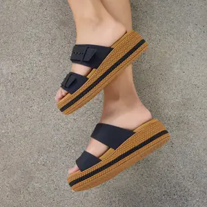 Sandalias con hebilla para mujer Crocs Brooklyn image-6