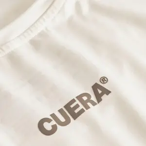 Vrouwelijke T-shirt met split Cuera Oncourt image-4