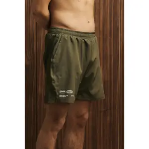 Szorty Cuera Globe image-3