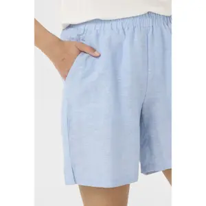 Women's shorts CULTURE Lopi Azemina image-6