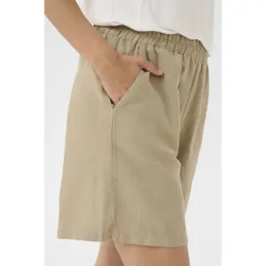 Women's shorts CULTURE Lopi Azemina image-6