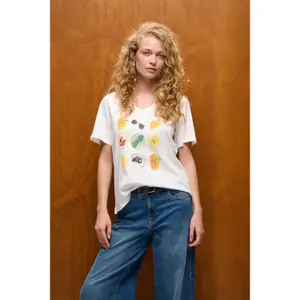 Γυναικείο T-shirt CULTURE CUcahil image-3