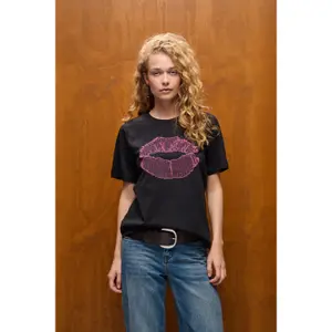Women's T-shirt CULTURE Emba Gith image-3