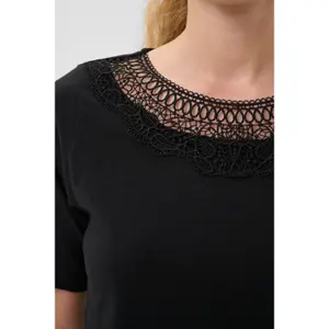 Women's T-shirt CULTURE Trilara image-3