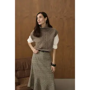 Women's sleeveless sweater CULTURE Monia image-2